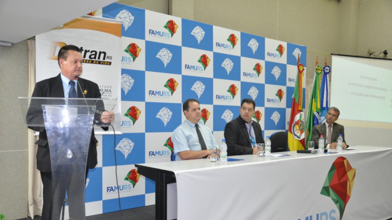 Detran/RS disponibiliza Talonário Eletrônico de Multas para municípios//